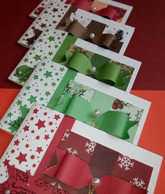 Weihnachtskarten gebastelt "Geschenk mit Schleife braun"